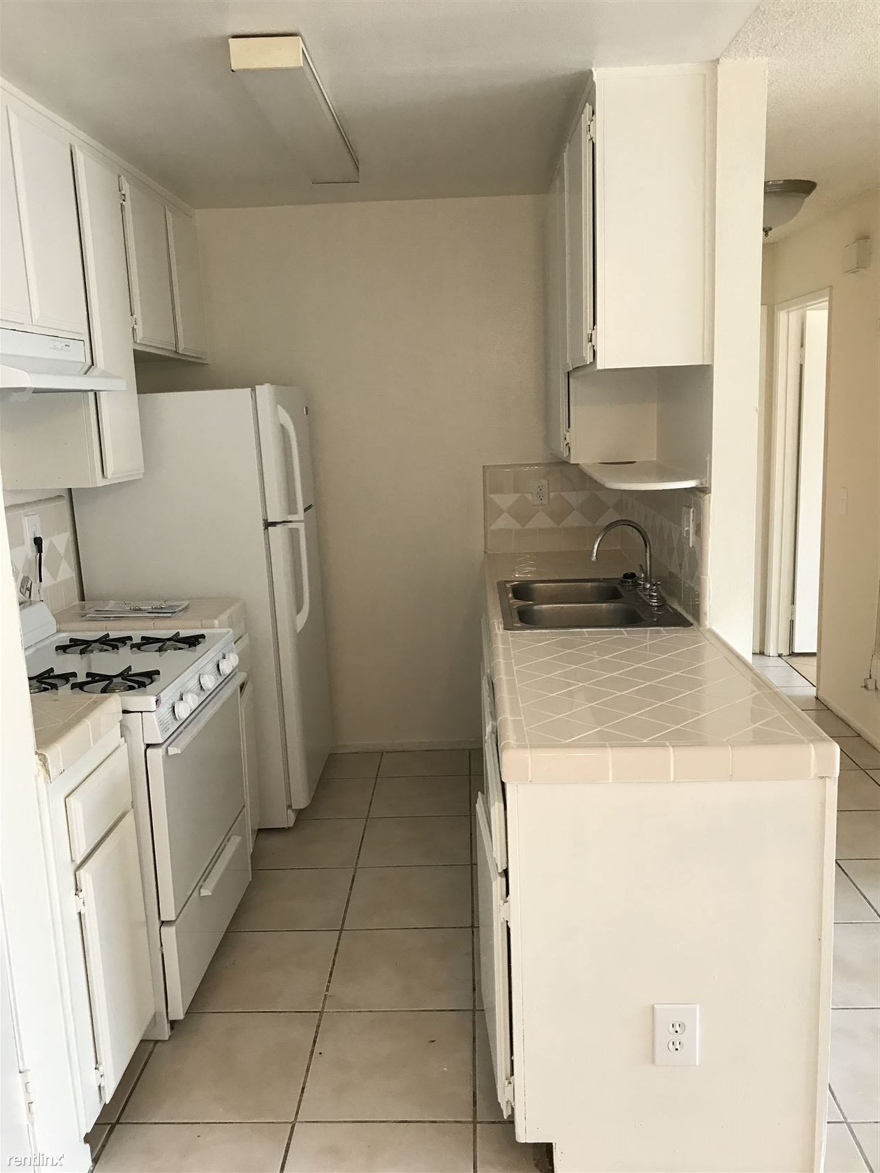 What are the cheapest rentals available in Highland Park, right now