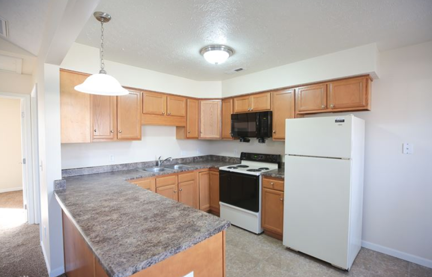 Cheswick Village, West Lafayette - (see pics & AVAIL)