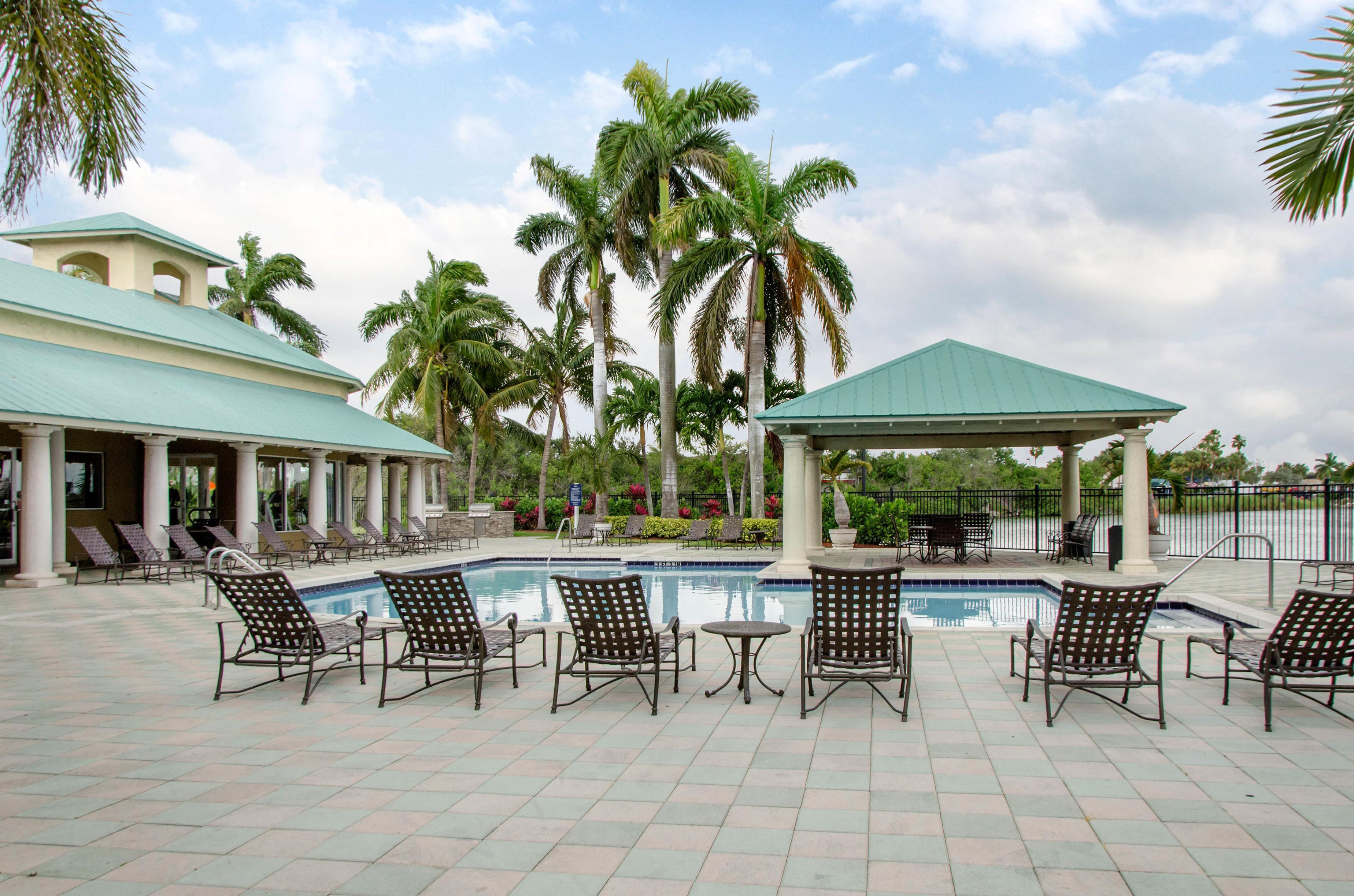 Palm Trace Landings Apartments, Davie (see pics & AVAIL)