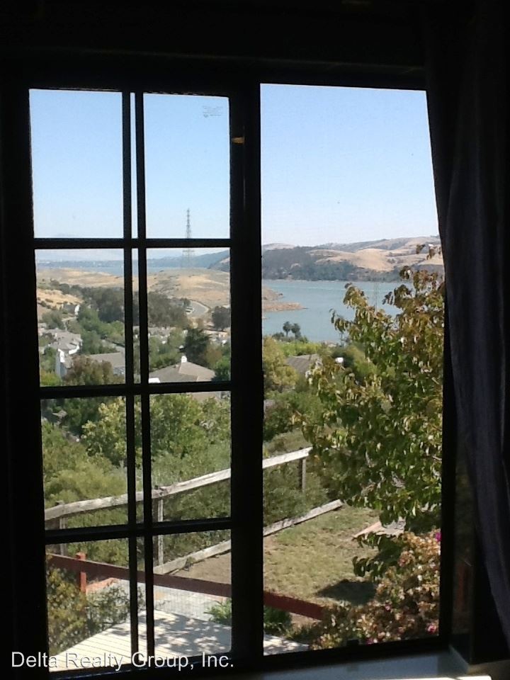 What's the most expensive residential rental available in Vallejo?