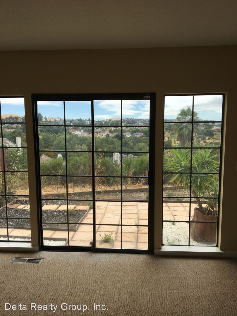 What's the most expensive residential rental available in Vallejo?