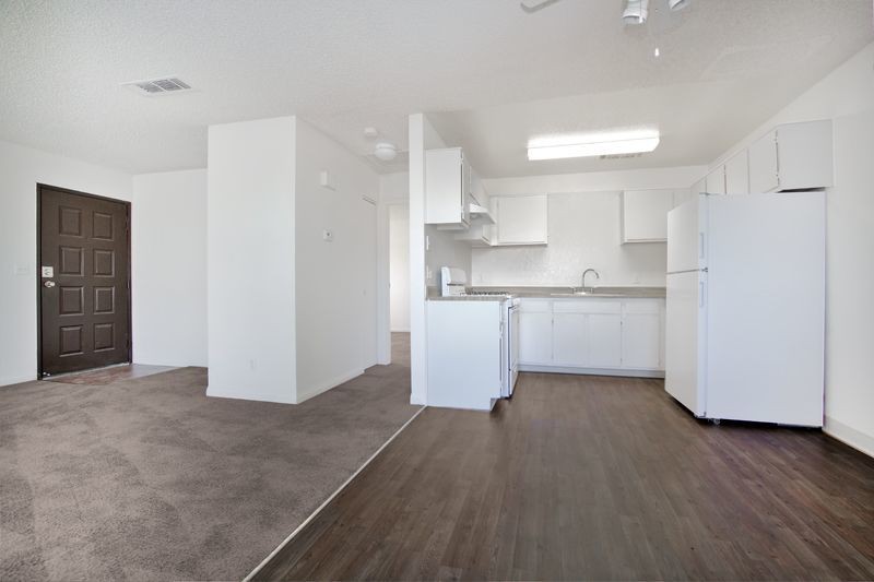 The Oasis Apartments, Las Vegas - (see reviews, pics & AVAIL)