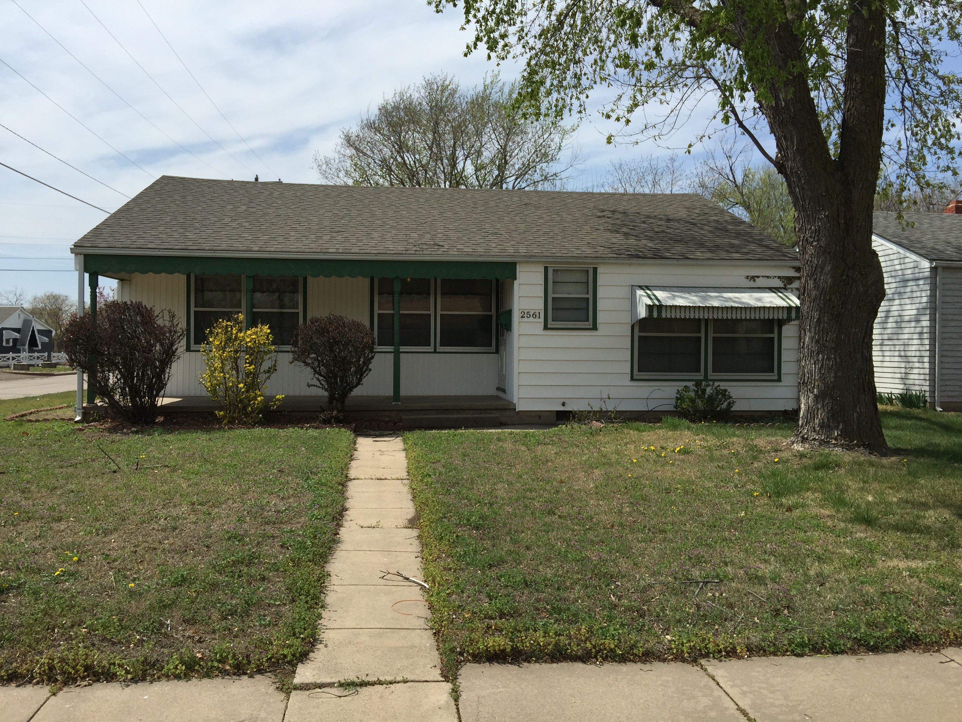 2561 S Greenwood St, Wichita, KS 67216 - 3 Bedroom ...